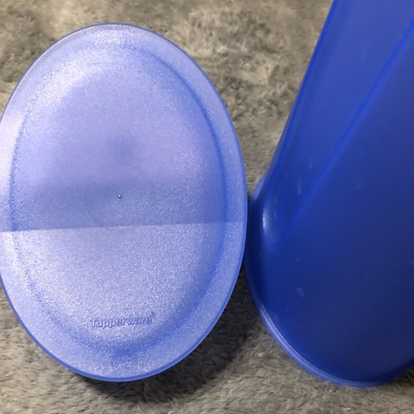 Blue Tupperware Plastic Rocker Top (Rock Top) Pitcher 1 L - Picture 8 of 15